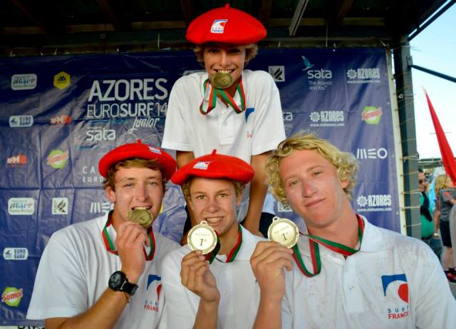 ®Benoit-CARPENTIER-longboard-2014-EUROSURF-Junior-ACORES-medailles-d'or©FFS